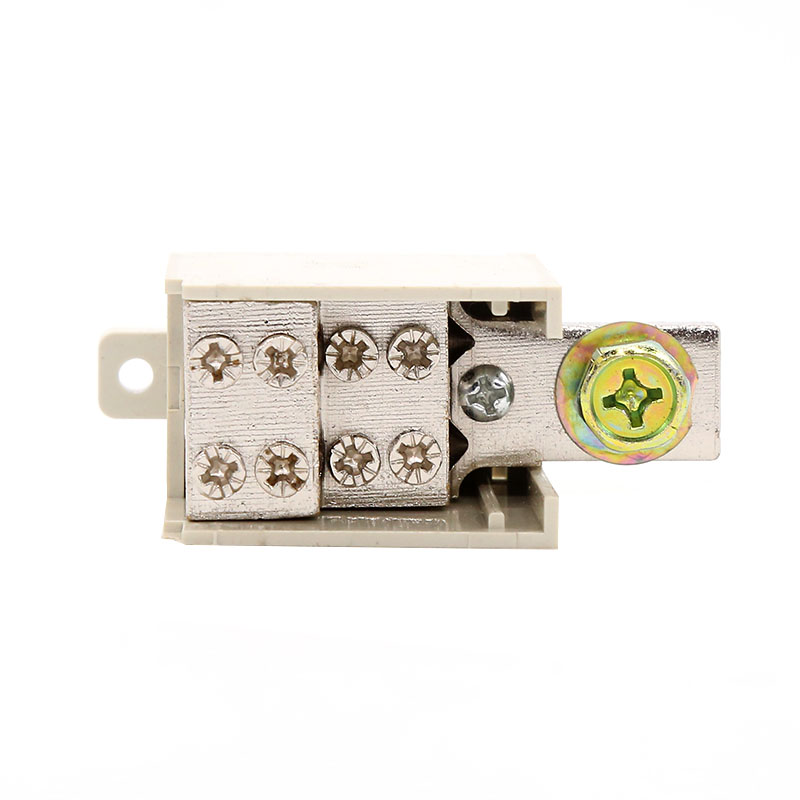 160523 空開(kāi)NB10-35一進(jìn)四出