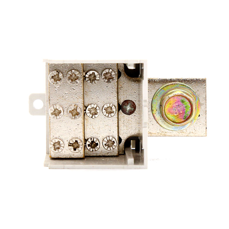 160538 空開(kāi)NB25-70一進(jìn)六出